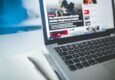 Clickbait – co to jest i jak działa? Definicja i przykłady